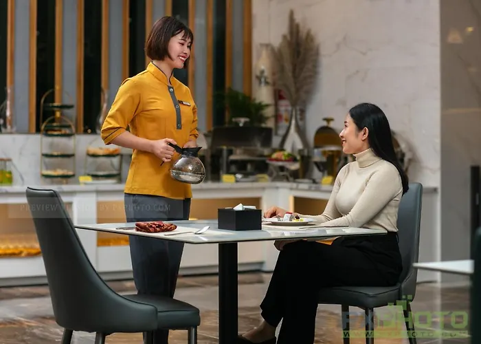 Green Suites Hotel Khách sạn 3*