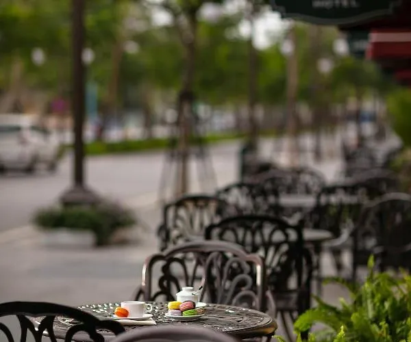 Khách sạn Green Suites Hotel Hạ Long