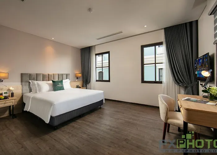 Green Suites Hotel 3* Hạ Long