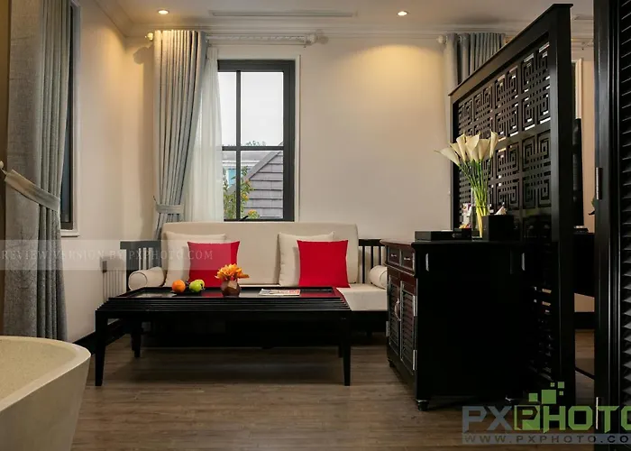 Khách sạn Green Suites Hotel 3*